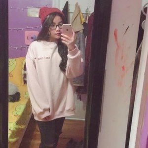 Meet your Posher, Kaylie